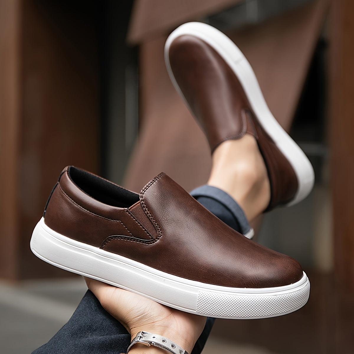 Chaussures décontractées en cuir à enfiler