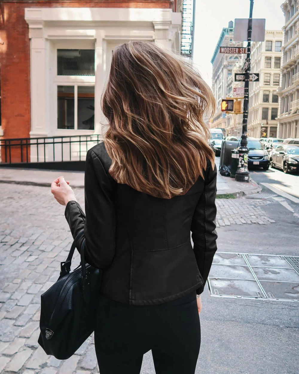 Veste élégante en cuir pour femmes