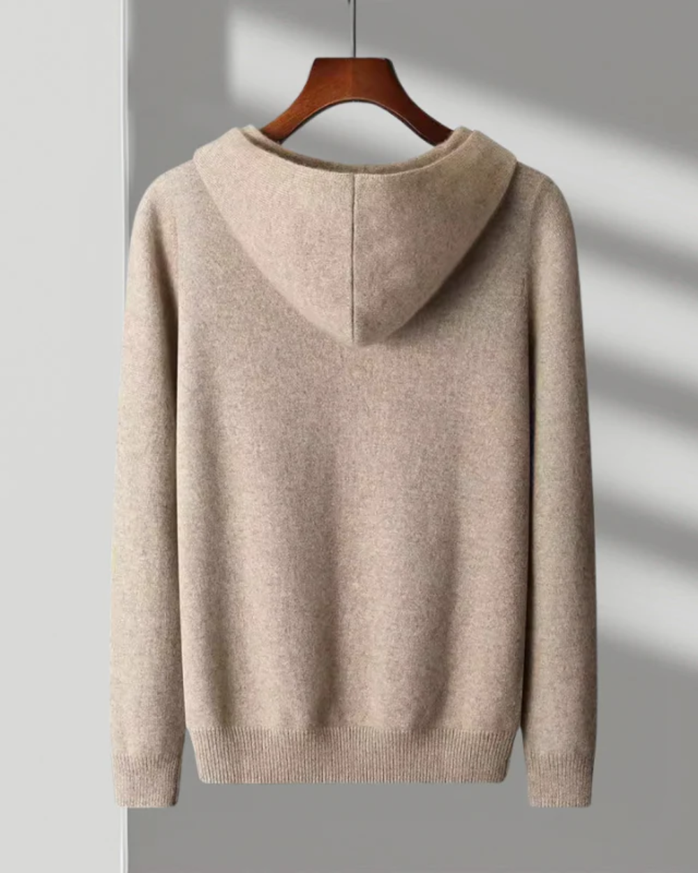 Pull à capuche en laine mérinos Nova