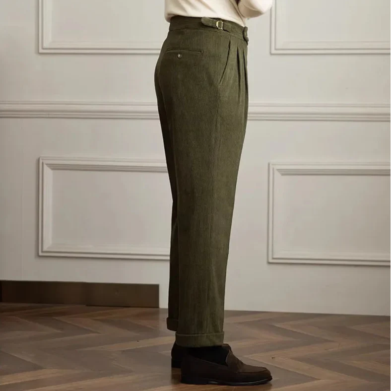 Pantalon en velours côtelé de qualité supérieure