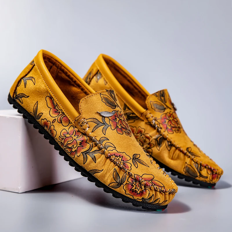 Mocassins en cuir à fleurs