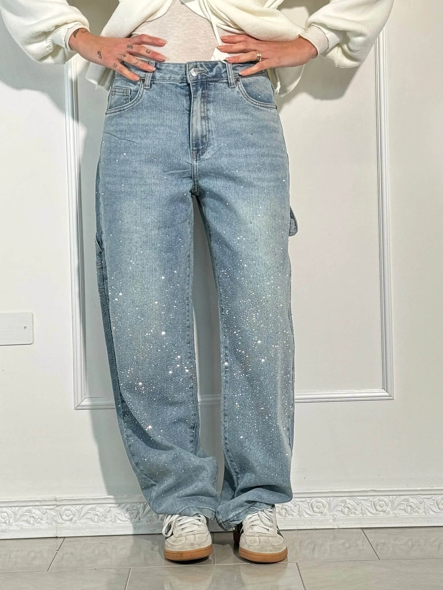 Jeans élégants et glamour