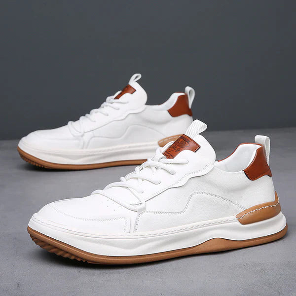 Chaussures en cuir à semelle haute