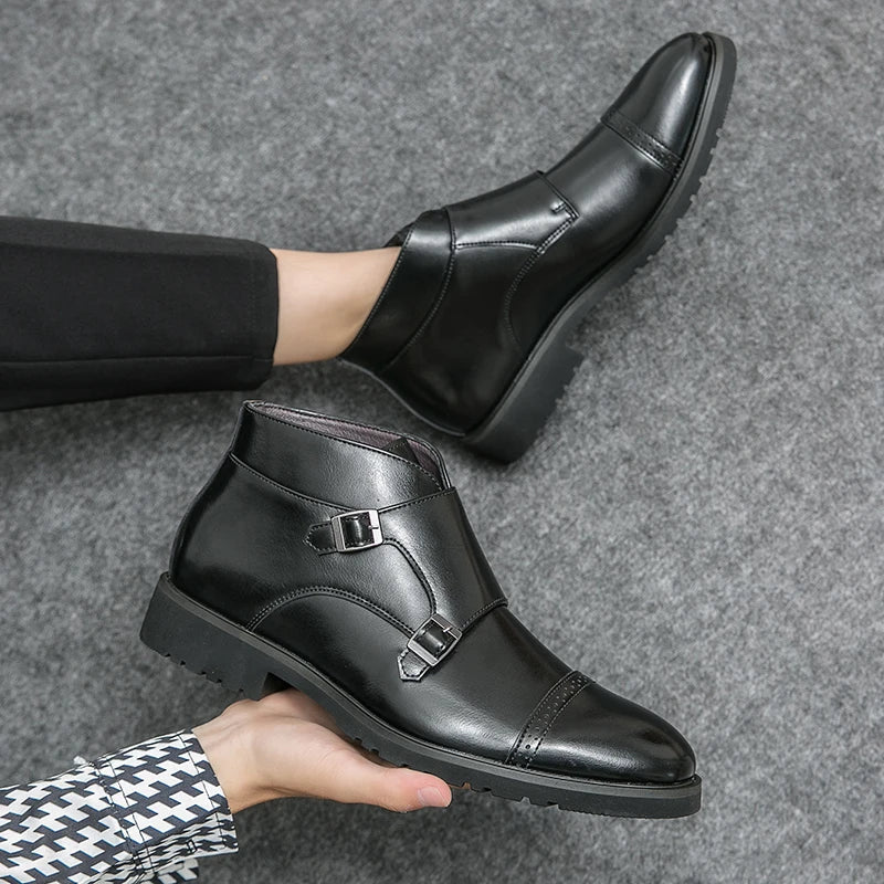 Bottes en cuir avec fermeture à boucle