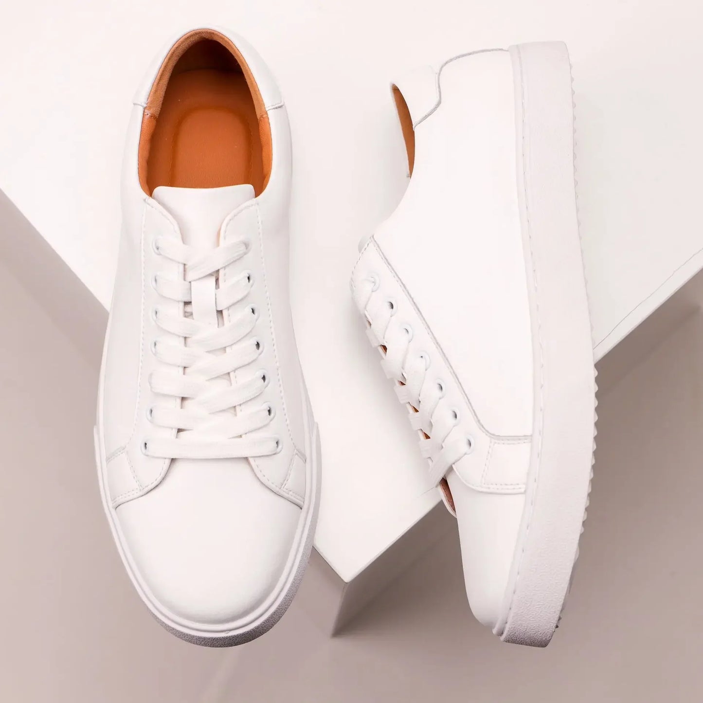 Baskets en cuir véritable