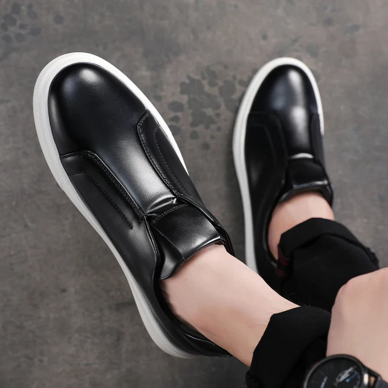 Chaussures décontractées en cuir à enfiler
