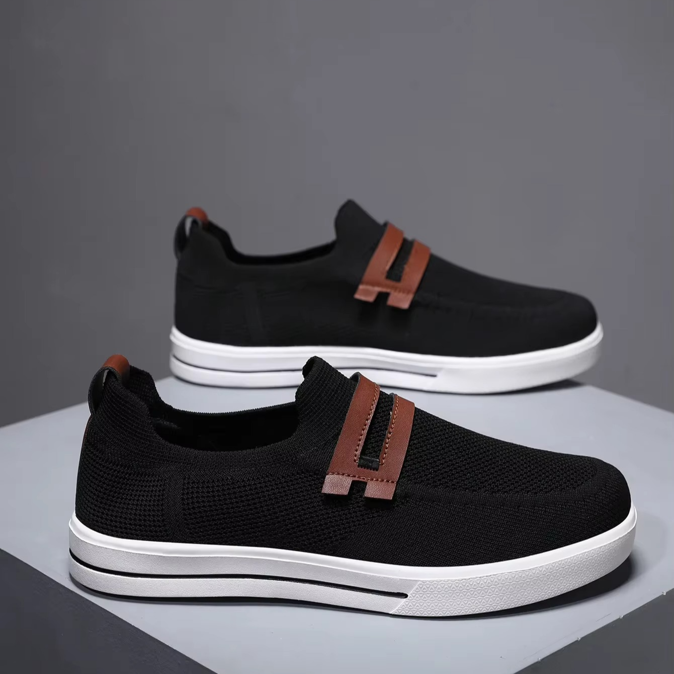 Chaussures à tricot pneumatique