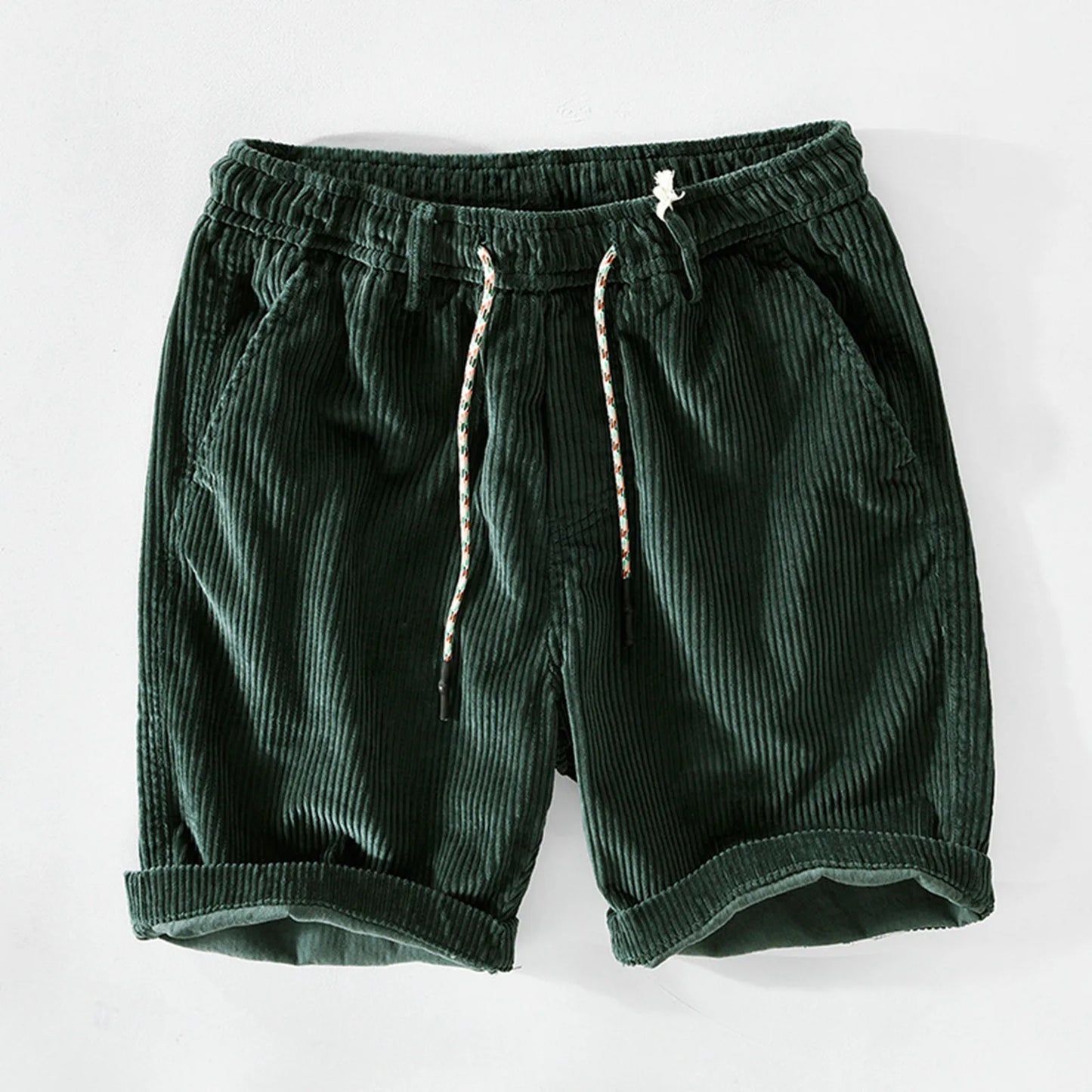 Short élégant en velours côtelé