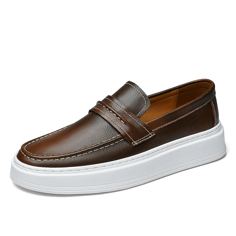 Chaussures de bateau en cuir à enfiler