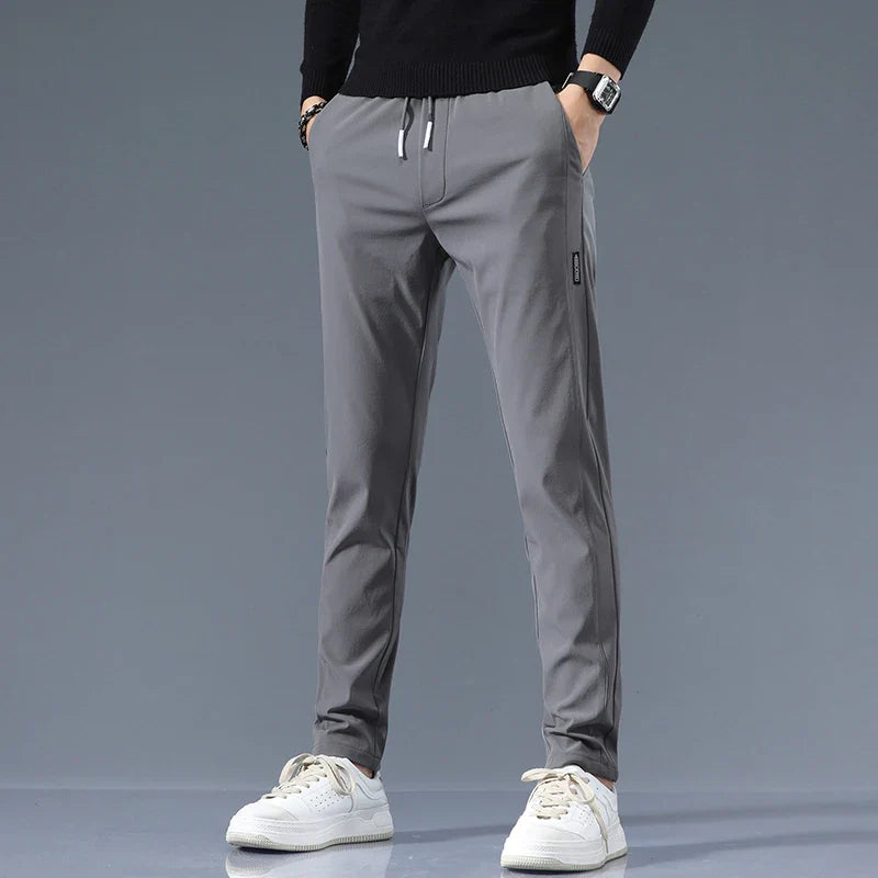 Pantalon slim élégant
