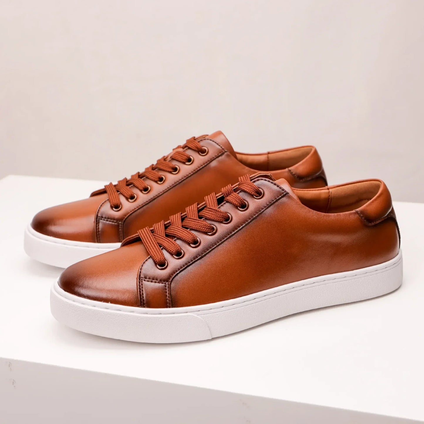 Baskets en cuir véritable