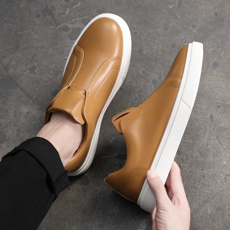 Chaussures décontractées en cuir à enfiler