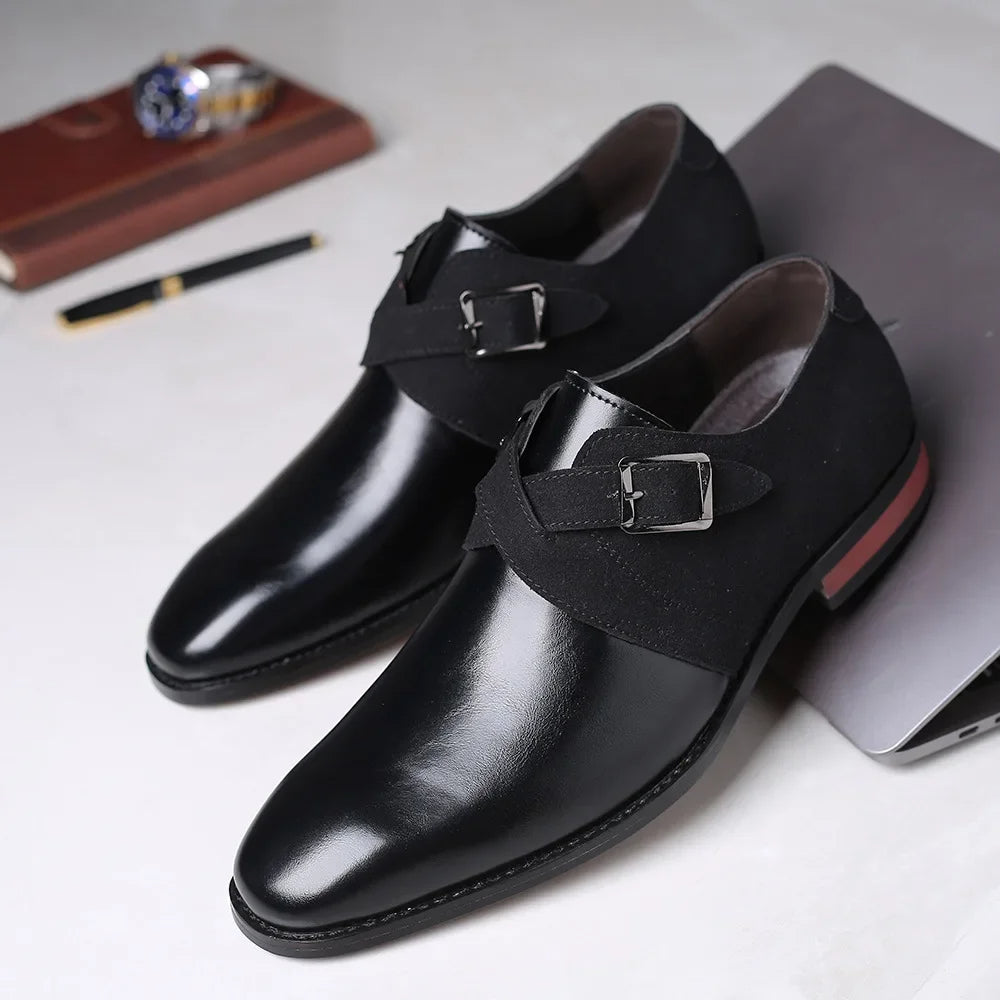 Chaussures d'affaires en daim