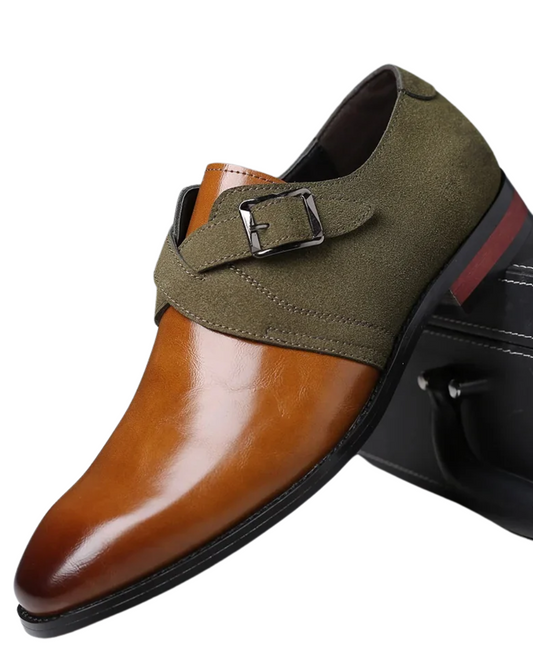 Chaussures d'affaires en daim