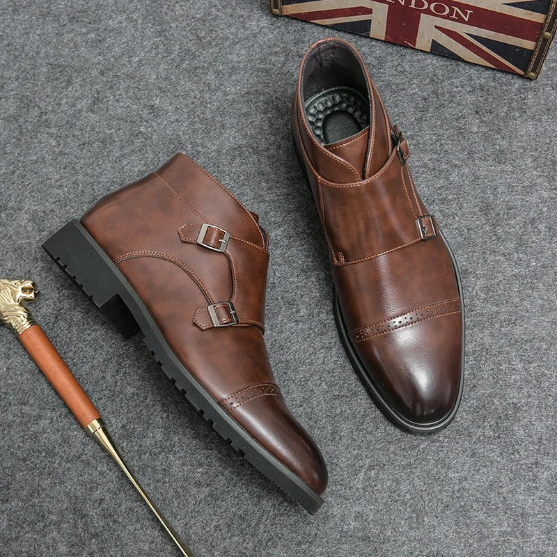 Bottes en cuir avec fermeture à boucle