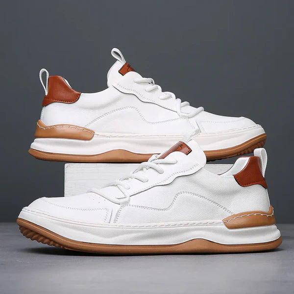 Chaussures en cuir à semelle haute