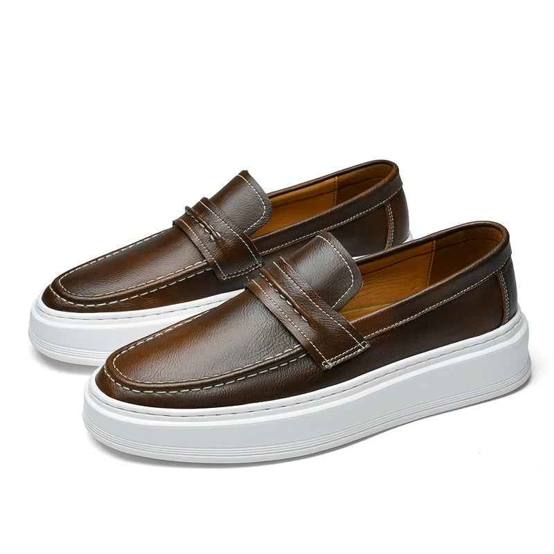 Chaussures de bateau en cuir à enfiler