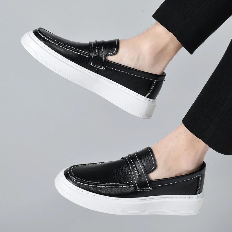 Chaussures de bateau en cuir à enfiler