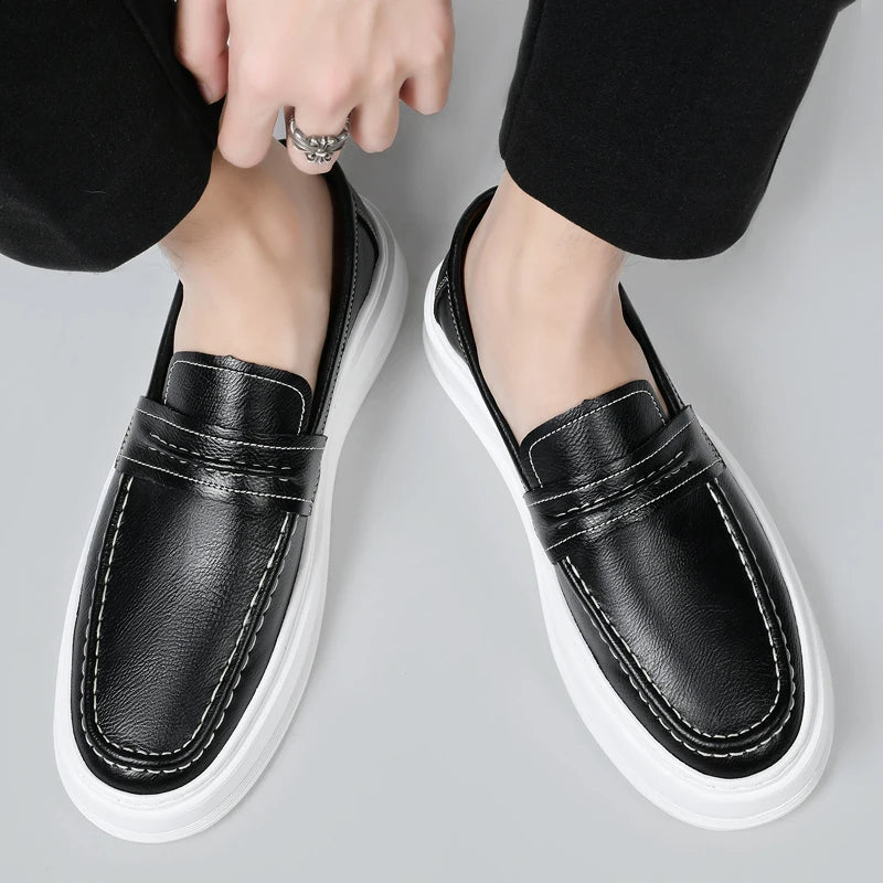 Chaussures de bateau en cuir à enfiler