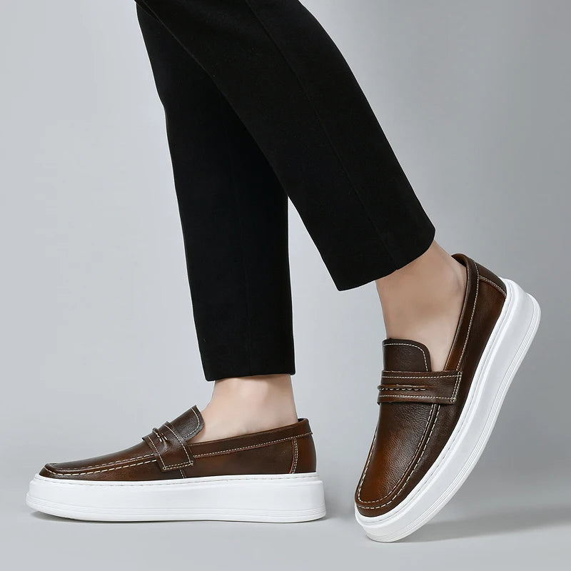 Chaussures de bateau en cuir à enfiler