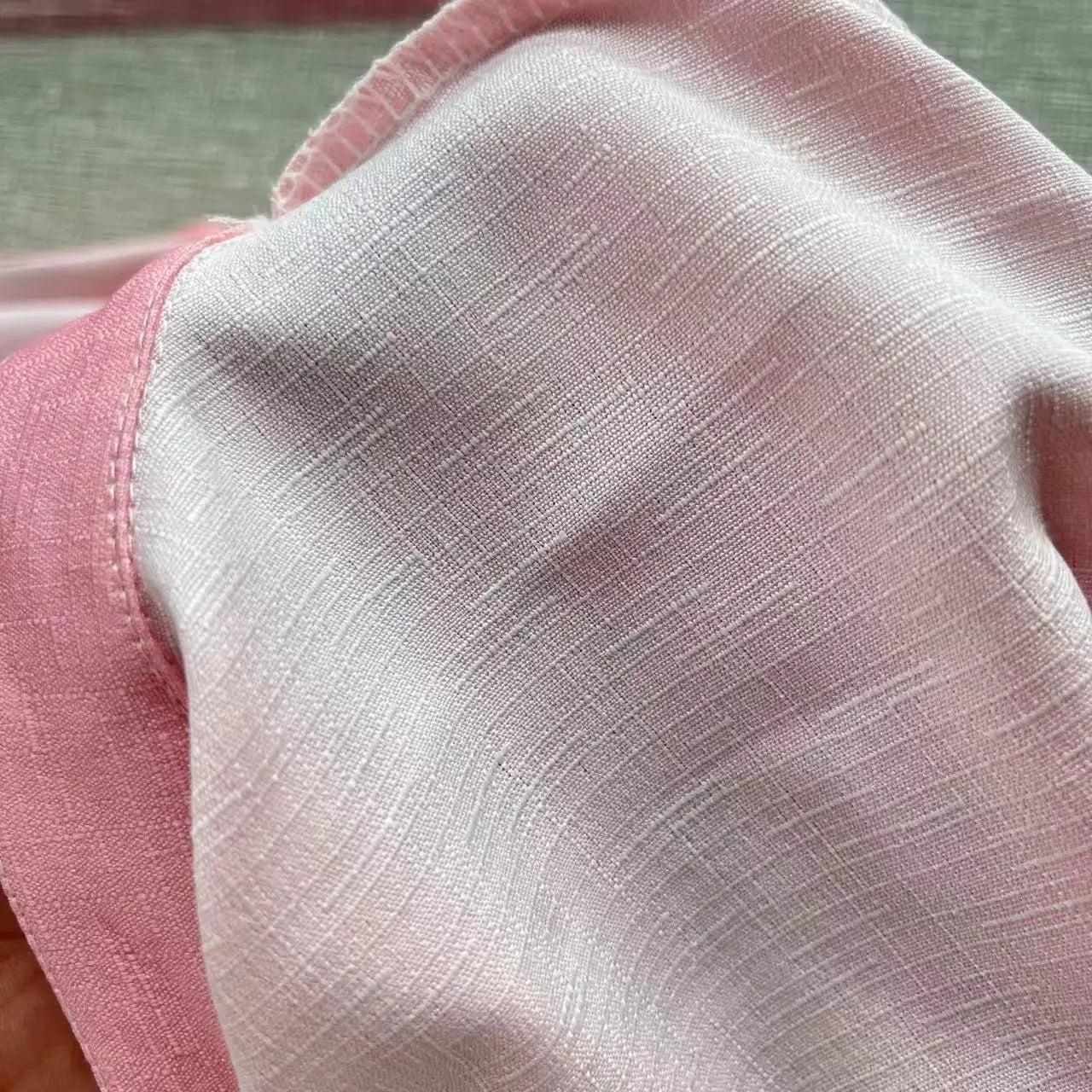 Chemise élégante et colorée