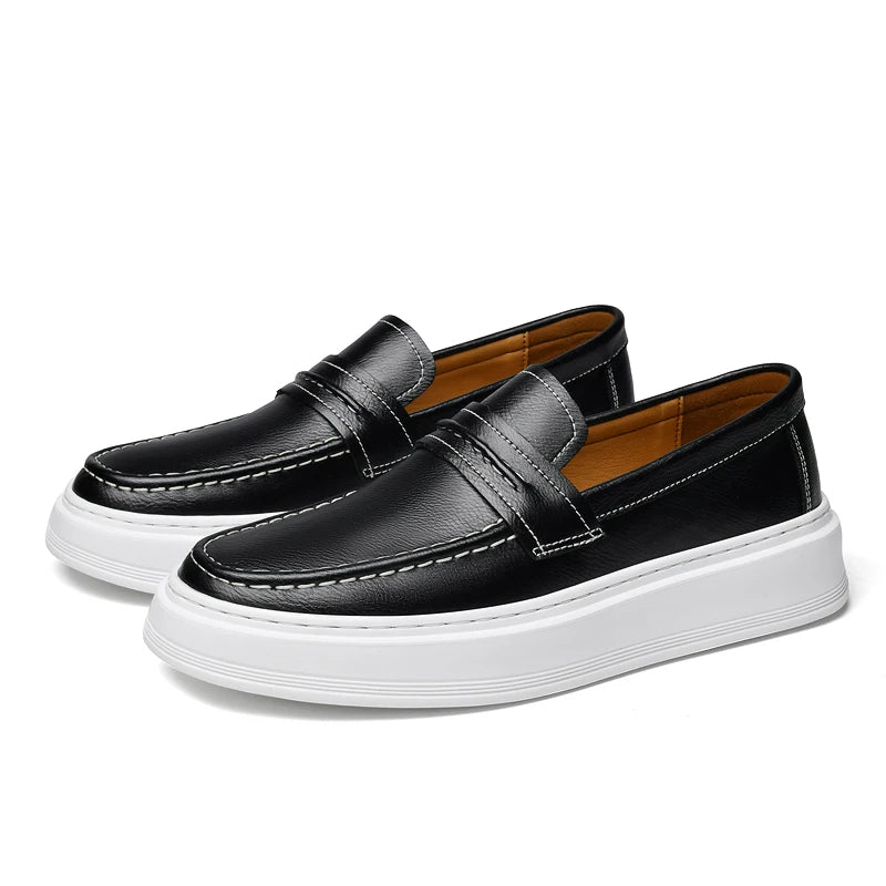 Chaussures de bateau en cuir à enfiler