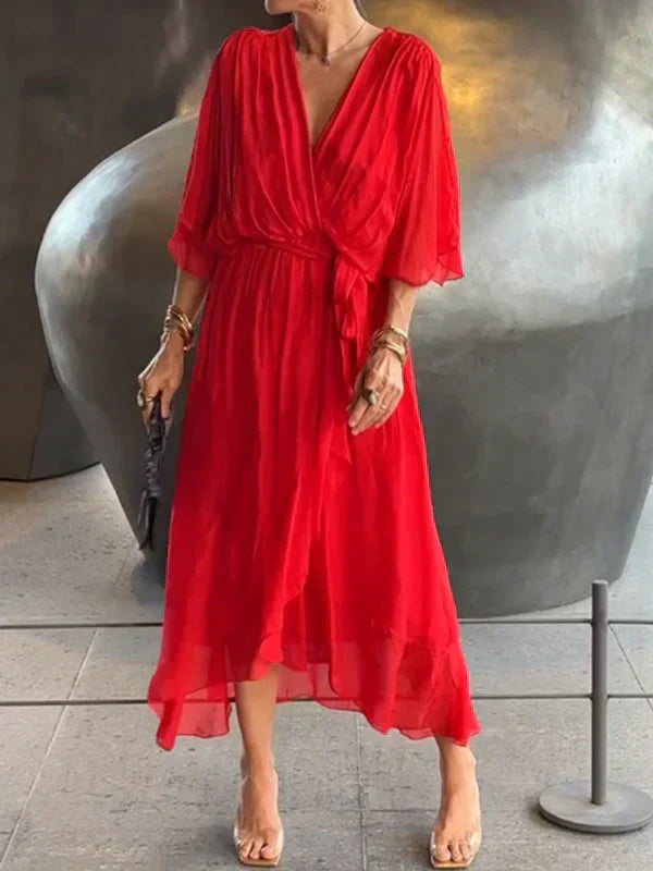 Robe en mousseline de soie avec décolleté en V
